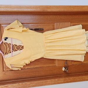 Lulu’s yellow Lace Up Open Back Dress Size L